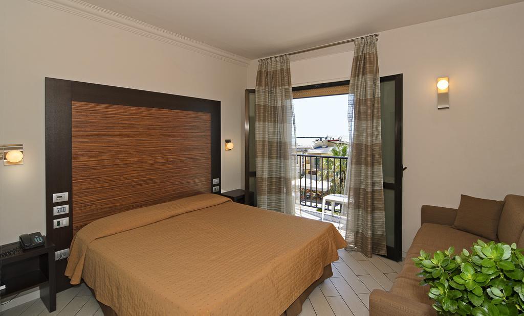 Hotel Eden Viareggio Phòng bức ảnh