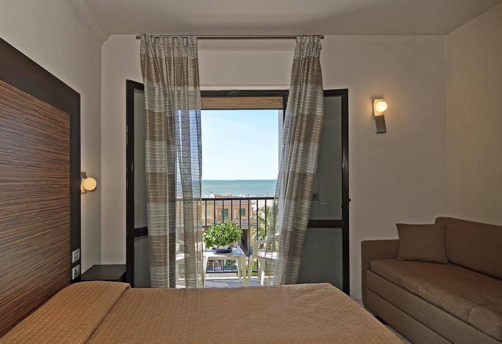 Hotel Eden Viareggio Ngoại thất bức ảnh